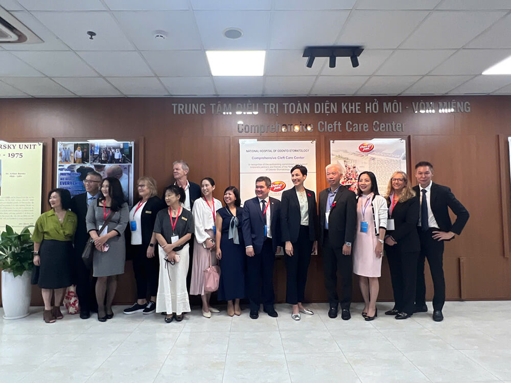 thiết kế thi công trung tâm khe hở môi vòm miệng